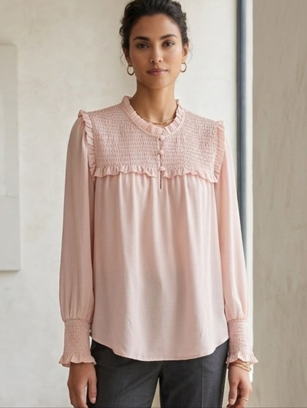 LOFT blush pink pastel pink ruffle blouse Medium Petit T5